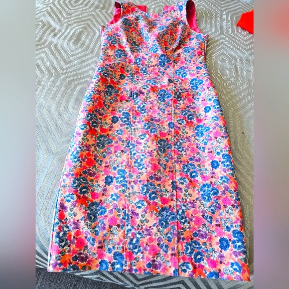 Midi dress , pink and floral - Picture 2 of 4